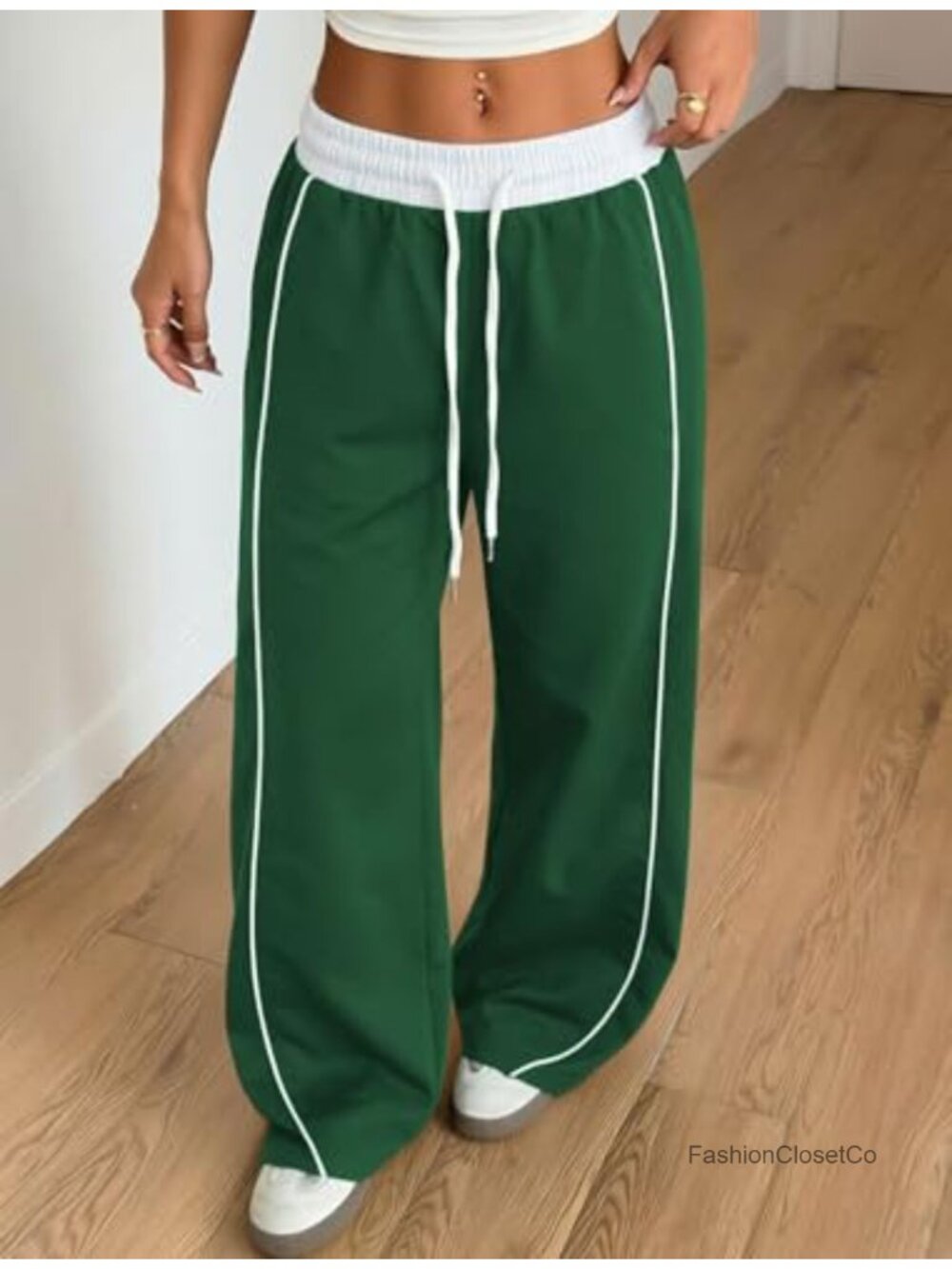 Y2K Wide Leg Parachute Cargo Sweatpants with Pockets - Picture 3 of 6